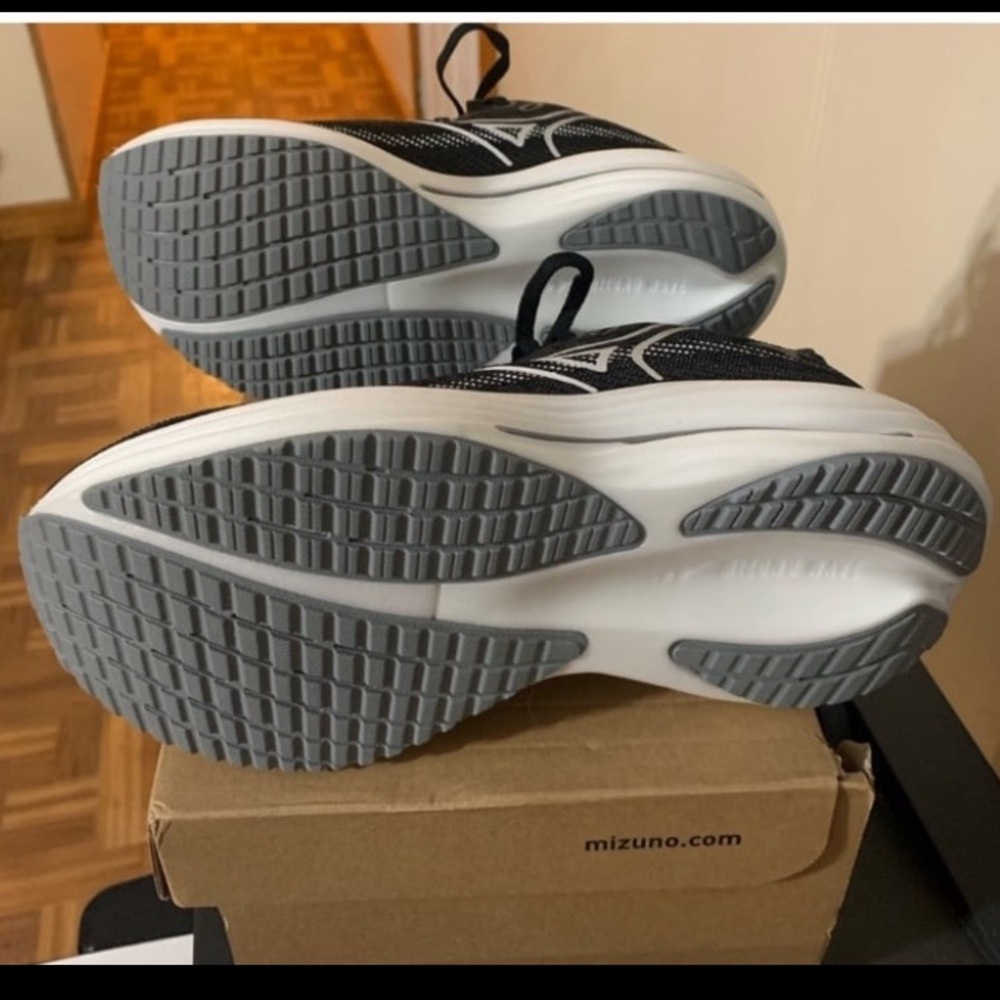 Mizuno Womens Wave Rider 29 NWT - Picture 9 of 13
